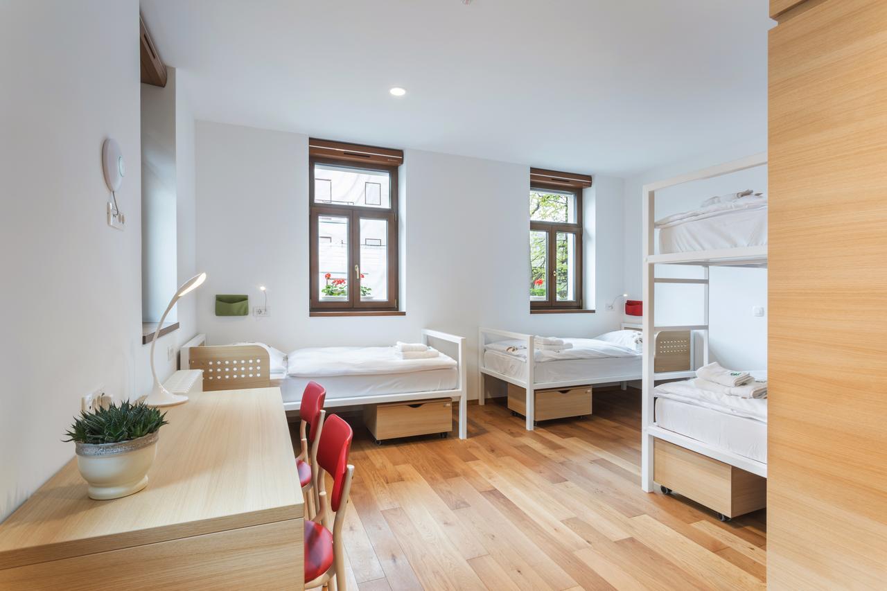 Hostel Bearlog Kocevje Eksteriør bilde