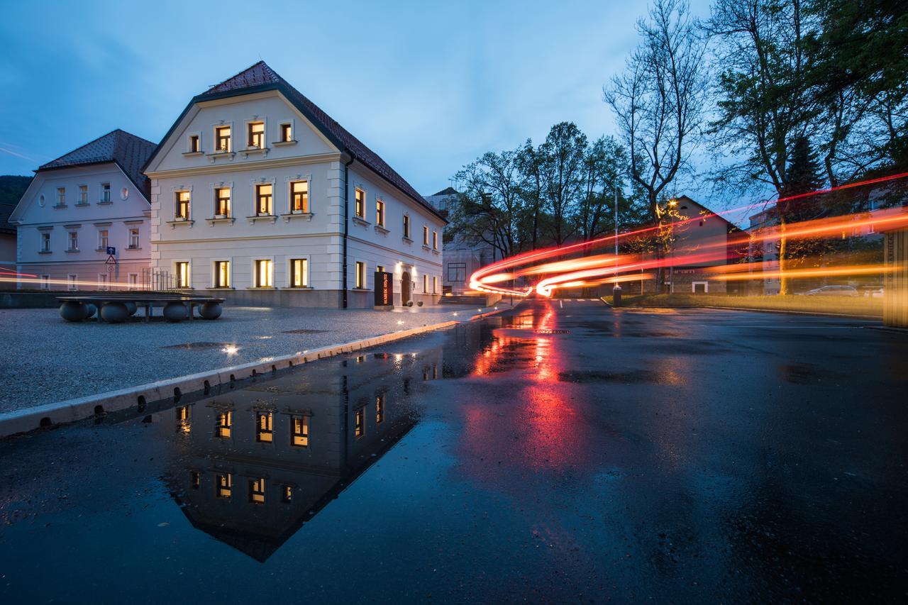 Hostel Bearlog Kocevje Eksteriør bilde
