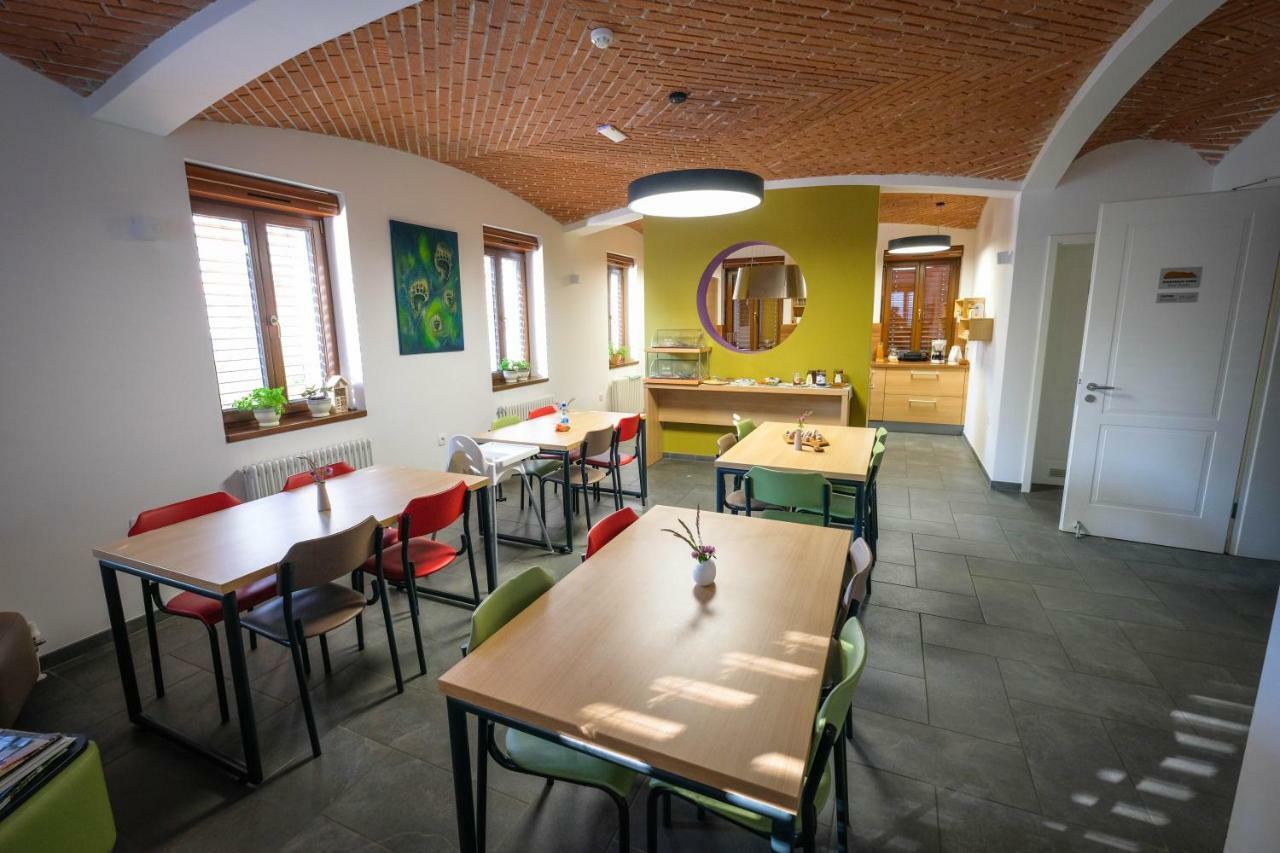 Hostel Bearlog Kocevje Eksteriør bilde